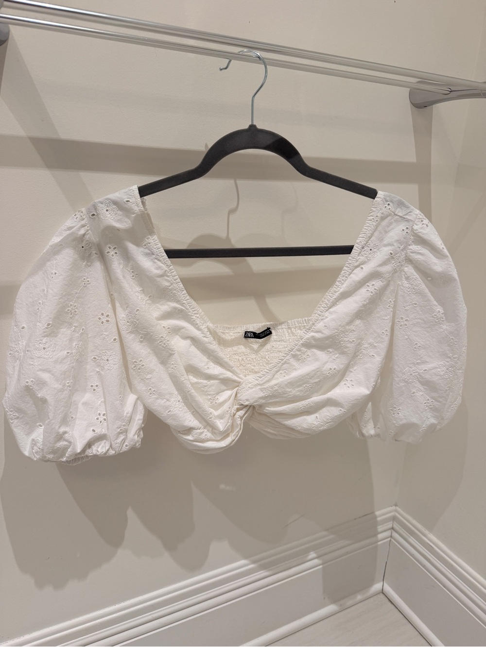 Zara White Eyelet Puff-Sleeve Twist Crop Top